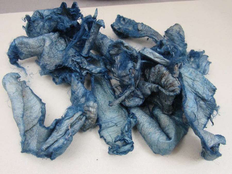 10g Indigo Blue Naturally Dyed Silk Carrier Rods