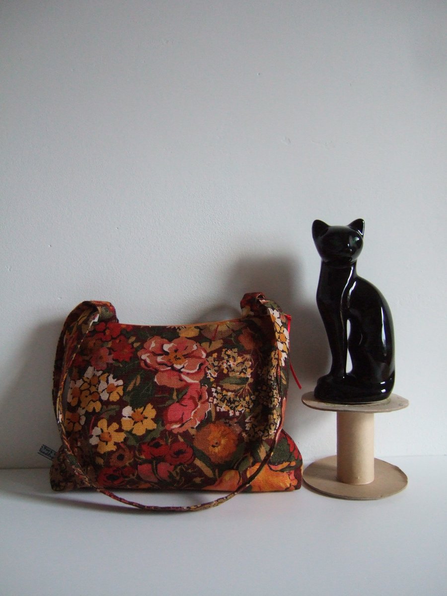 Vintage Liberty fabric handbag with zip fastening F3