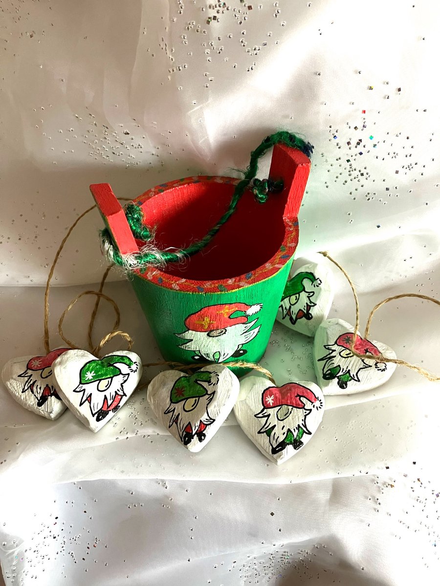 Christmas gnomes and a Christmas gnome pot