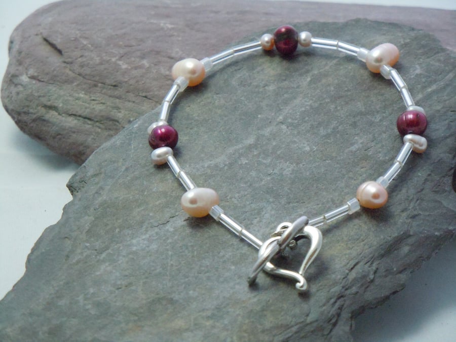 Freshwater Pearl bracelet with glass beads &... - Folksy