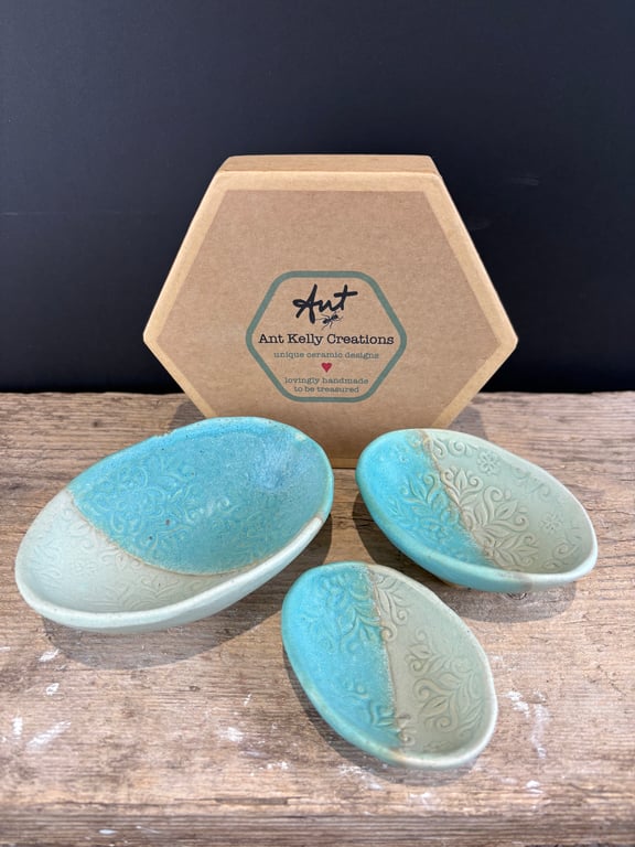 Glazed Ceramic Nesting Egg Dishes for Jewellery & Trinkets