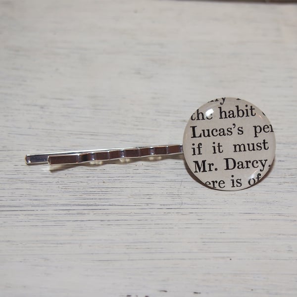 Pride & Prejudice 'Mr Darcy' vintage book page hair pin (1952).