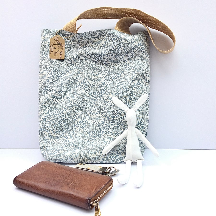 Tote bag shoulder bag William Morris design fabric