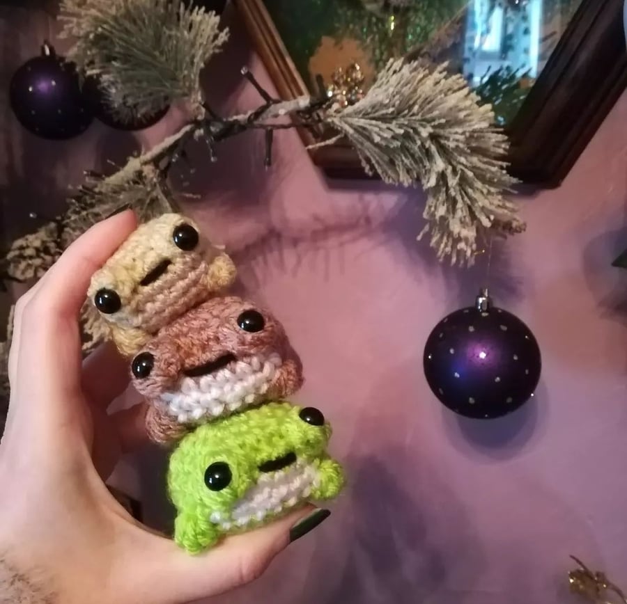 Crochet Amigurumi Mini Frog
