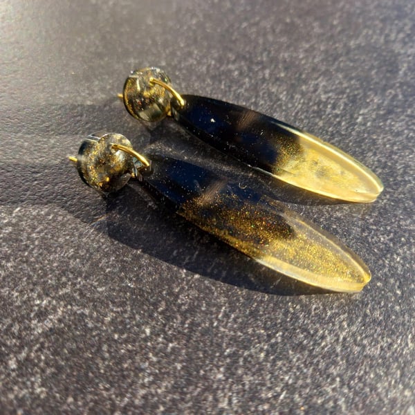 Small Black and Gold Oval Dangle Stud Earrings