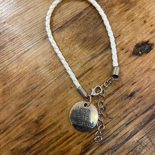  Love and Be Loved Charm Bracelet (652)