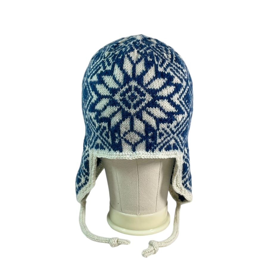 stranded blue and white earflap hat, chullo hat, Andean wool unisex, warm winter