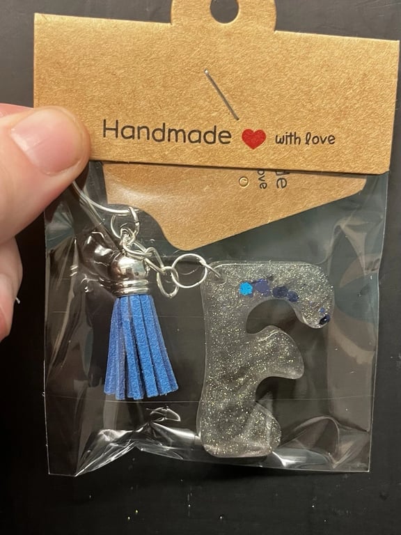 Resin Initial Keyring - F
