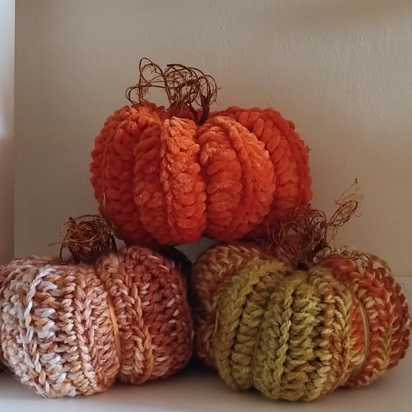 Crochet Trio of Pumpkins