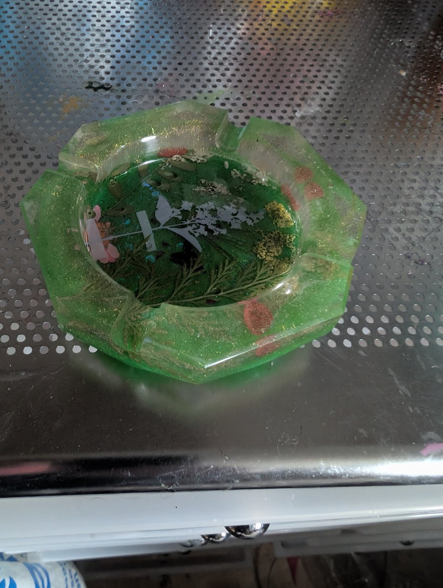 Ashtrays u can buy these singly 