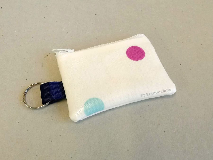 Mini coin purse key ring in cream with spots