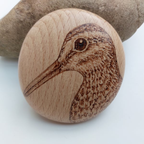 Snipe pyrography wooden pebble 
