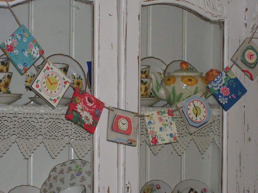SHABBY CHIC WOODEN BUNTING MADE WITH CATH KIDSTON DESIGNS DRESSER GARLAND PARTY 
