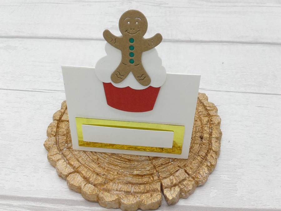 Christmas place settings. 10 luxury Christmas place cards. Gingerbread men.