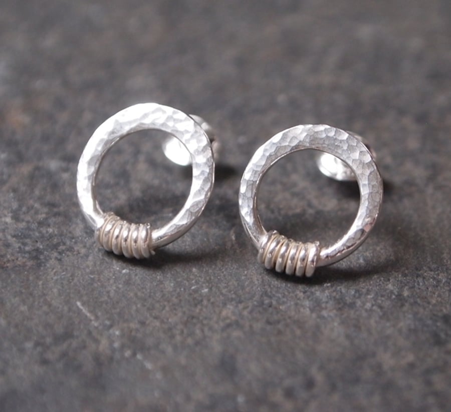 silver round stud earrings