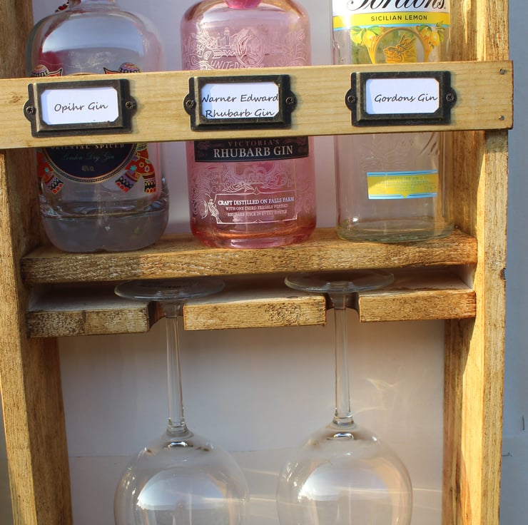 Gin rack, 5 bottles & 4 goblet glass's - Folksy