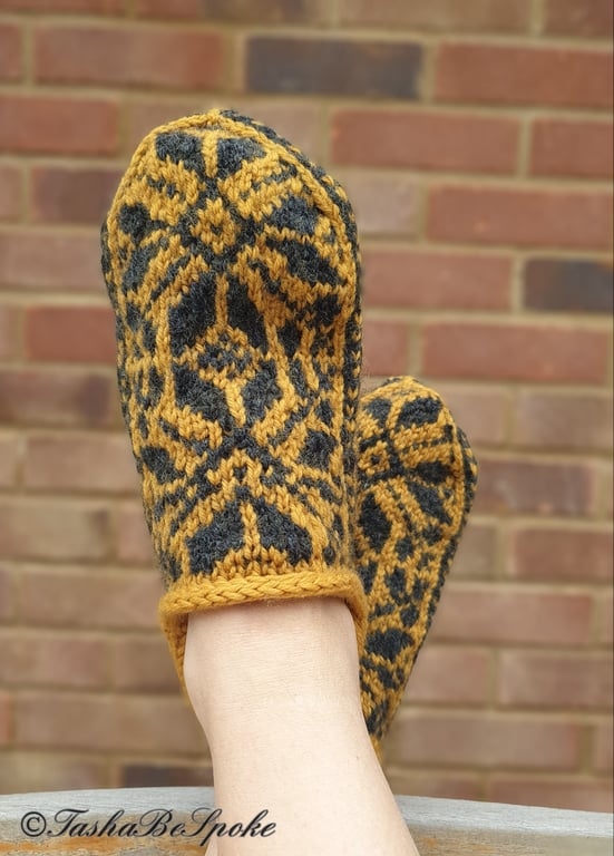Knitted men slippers, Wool winter socks, Dorm boots, Gift for men