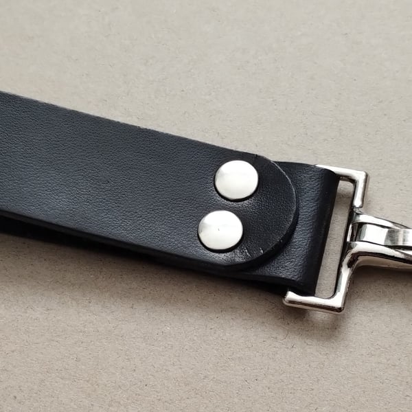 Leather Keyring Tactical Belt Dangler Spring Clip Hook Riveted