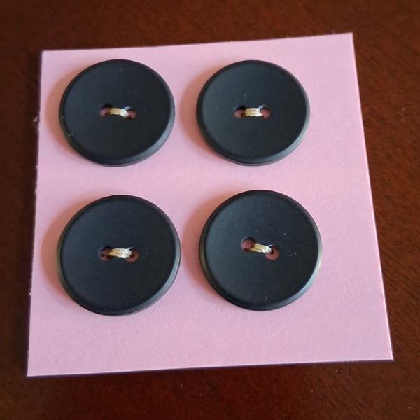 20MM BLACK BUTTONS