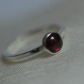 Sterling Silver Stacking Ring with Garnet, January birthstone,  size N