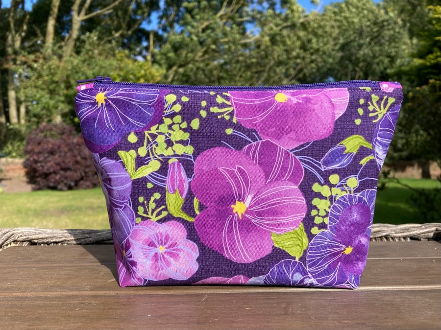 Pansy Posies Zipped Make up Bag