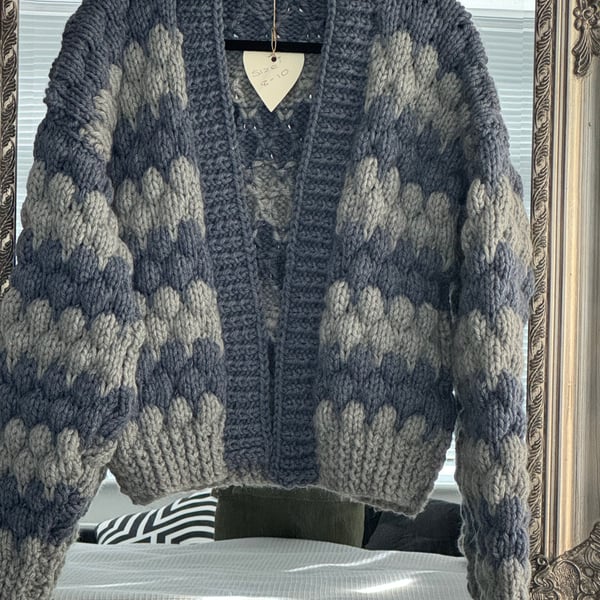 Bubble knit 2 tone hand knitted cardigan size 8-10
