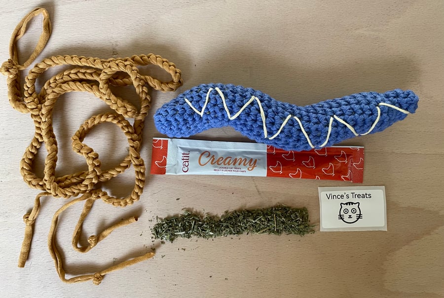 Super Strength Catnip Snake Cat Bundle Gift Set Cat nip toys 