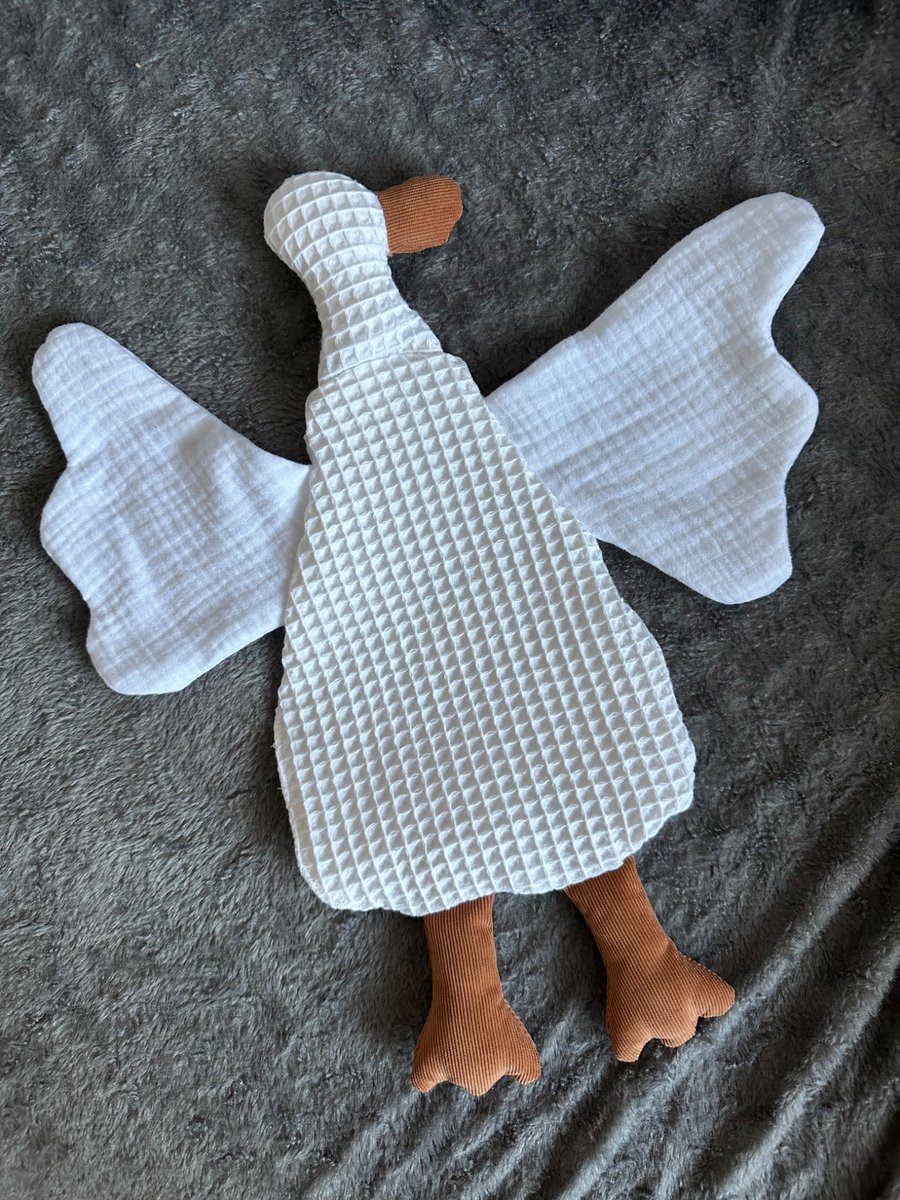Goose lovey comforter 