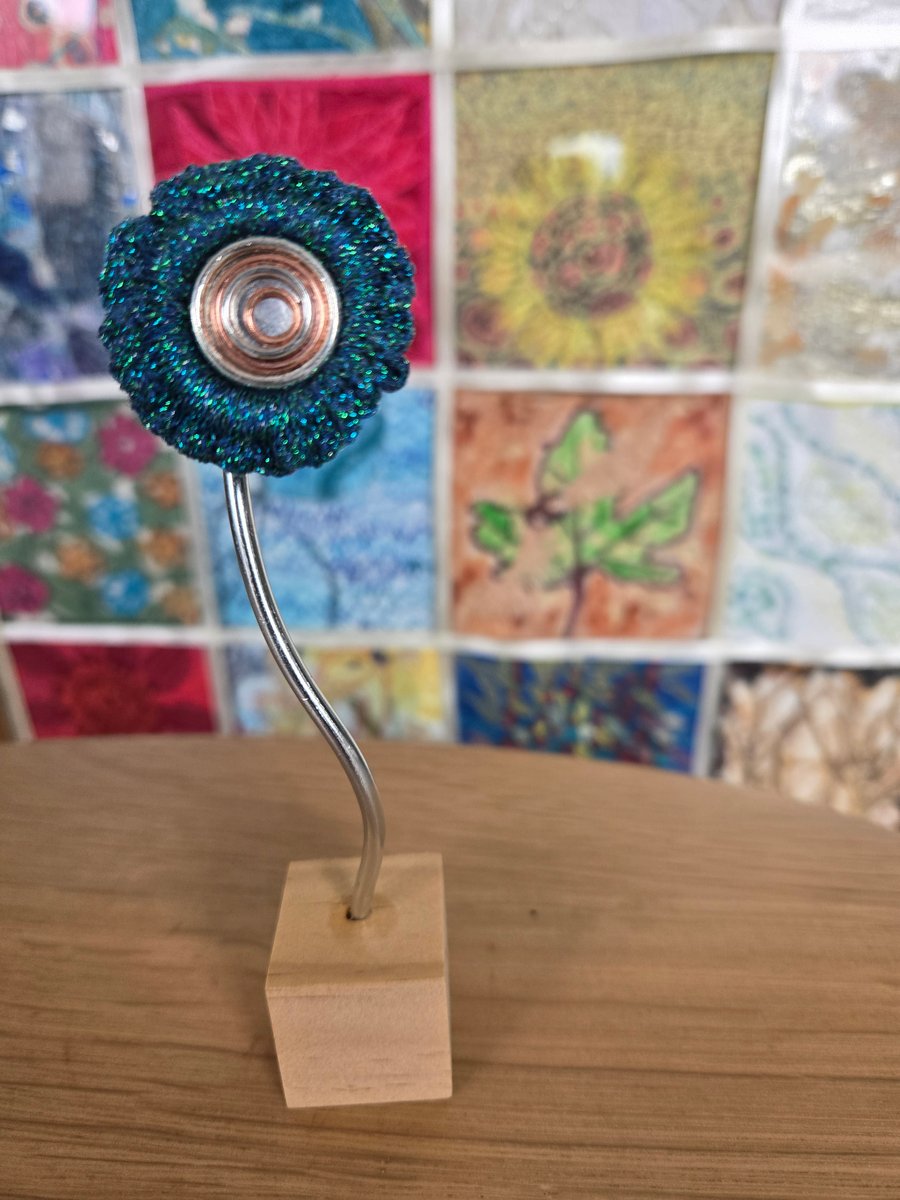 Flower, wire photo holder, wire flower Photo holder