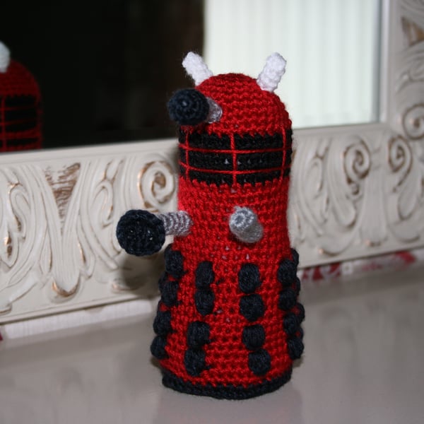Crochet Dalek - Red
