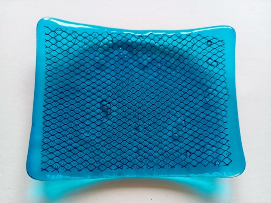 Fused glass soap dish with copper inclusion