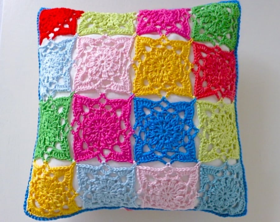 Crochet cushion cover, multicoloured removable cushion cover