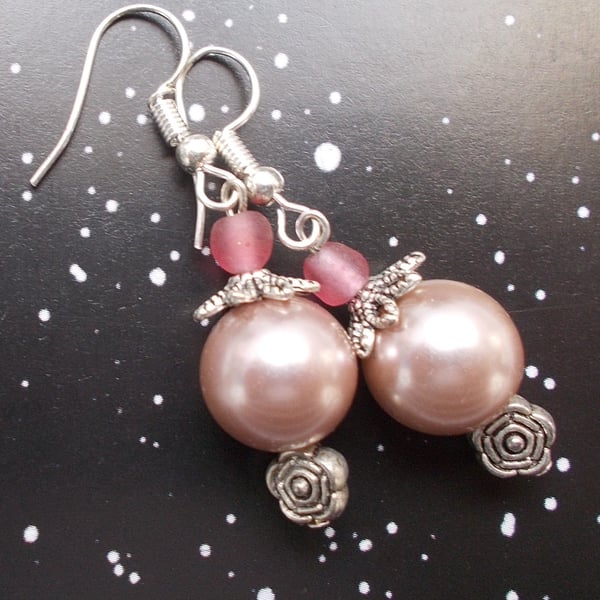 Pearly Pinky Rose Earrings