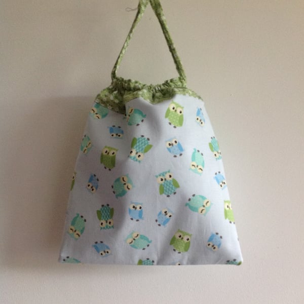 Pale Blue Owls Washbag