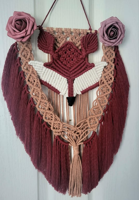 Macrame wall decor "Catch the Fox"