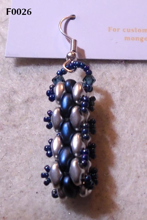 Brickwork-pattern bead earrings (customisable)