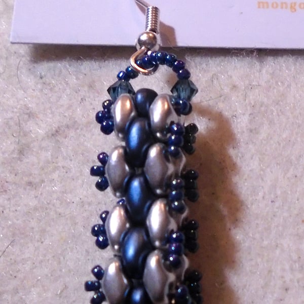 Brickwork-pattern bead earrings (customisable)