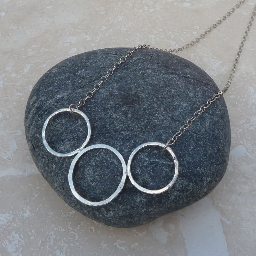 Sterling Silver Hammered Three 3 Ring Necklace - NEK004