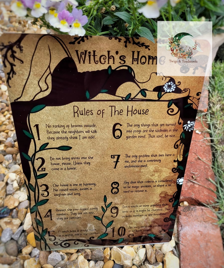 Witches house rules vintage style 