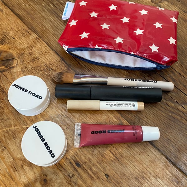 Oil Cloth Make Up Bag (765)