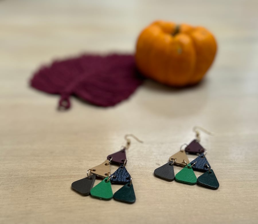 Leather chandelier earrings multicoloured 