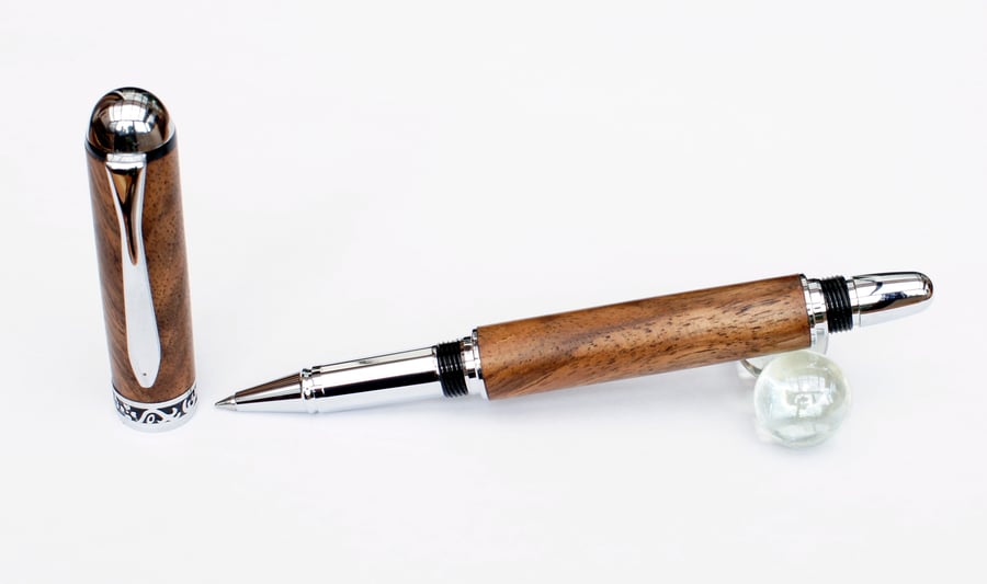 Sedona rollerball Pen in English Walnut