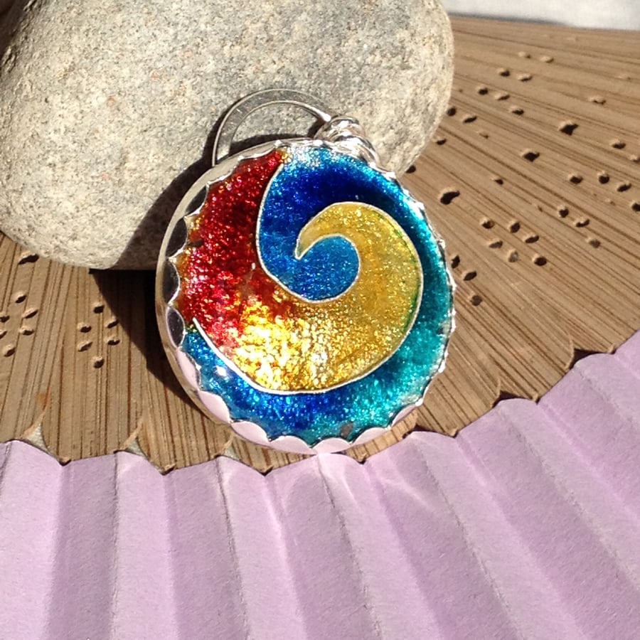 The Wave - enamelled pendant