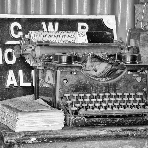The Old Royal typewriter print