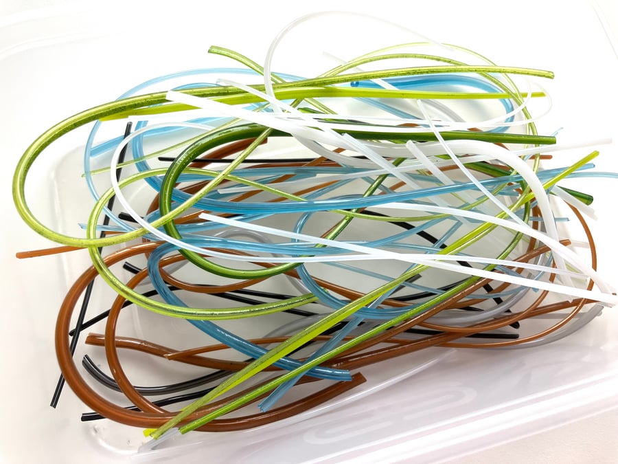 50g Cool Mix Bullseye 90 coe glass Vitrigraph stringers