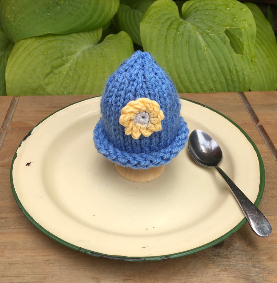 SALE - Pretty Knitted Egg Cosy, Easter Decoration