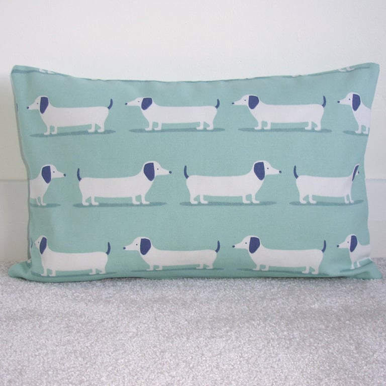 Tempur Travel Pillow Cover Dachshund 16"x10" 16x10 Sausage Dog Blue