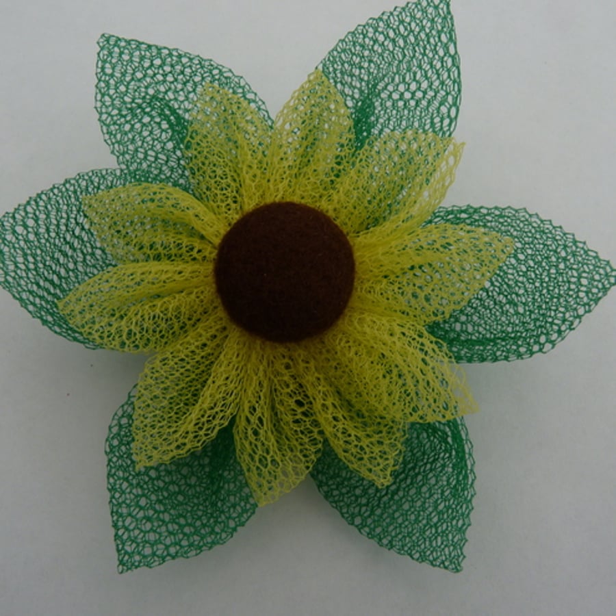 Kanzashi Flower Brooch