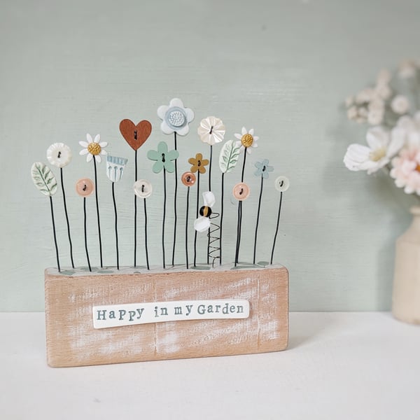 Clay and Button Flower Garden with Bee in Wood Block 'Happy in my Garden'