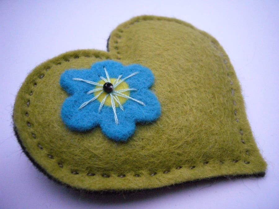 Wholesale Heart  Brooch